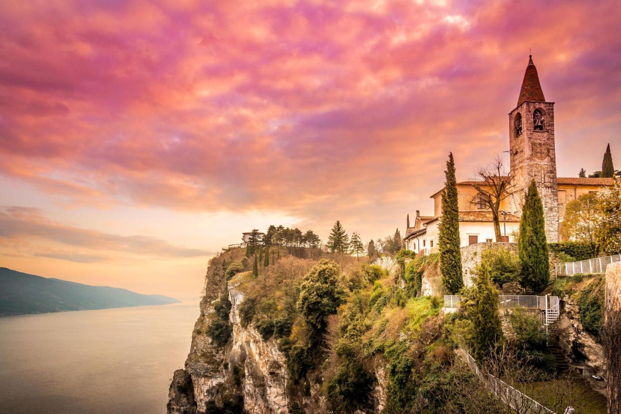 Relais Nanzello Garda Living 1 And 2 Villa Limone sul Garda Dış mekan fotoğraf