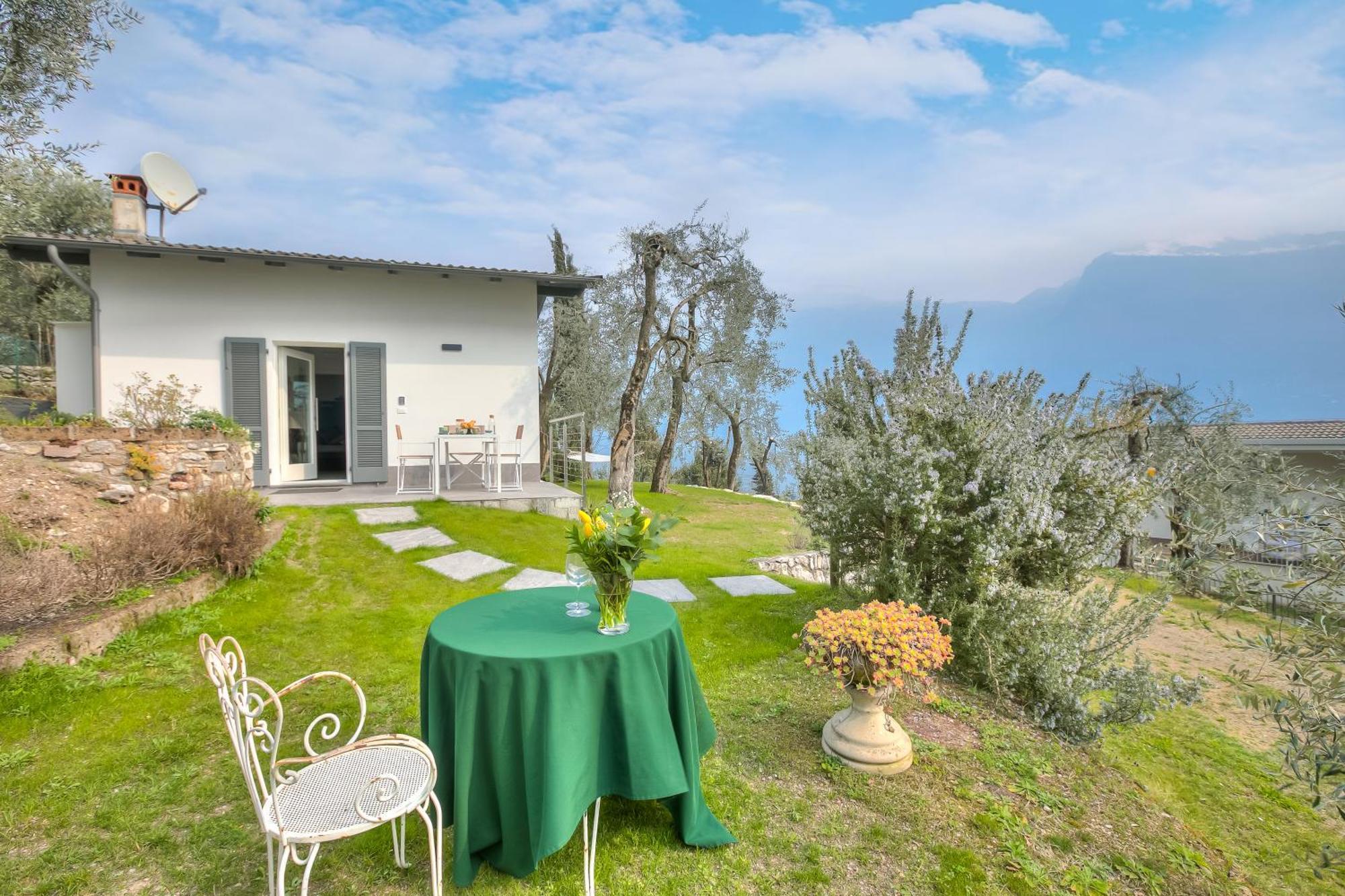 Relais Nanzello Garda Living 1 And 2 Villa Limone sul Garda Dış mekan fotoğraf